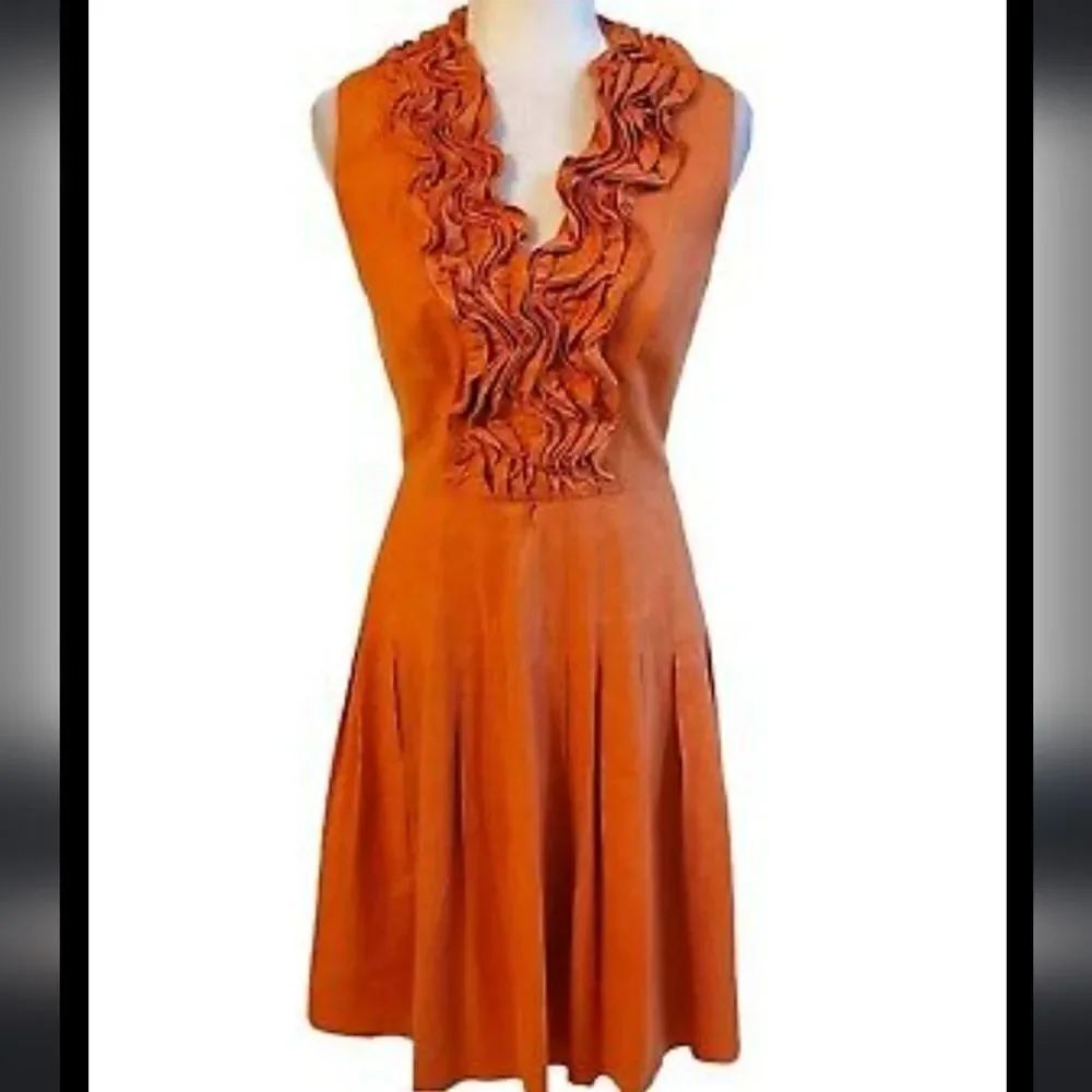 ADRIANA PAPELL PETITE V-NECK SLEEVELESS DRESS